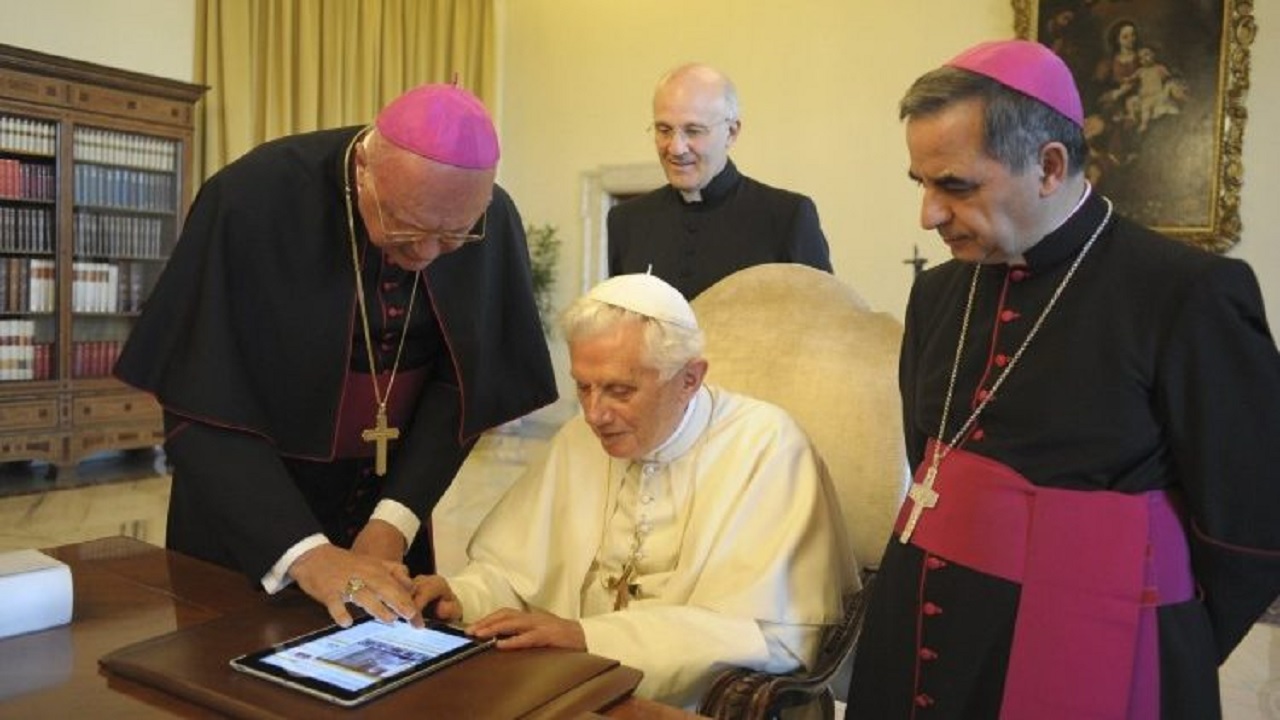 Neste dia, em 2012, era publicado o primeiro tweet da conta @Pontifex