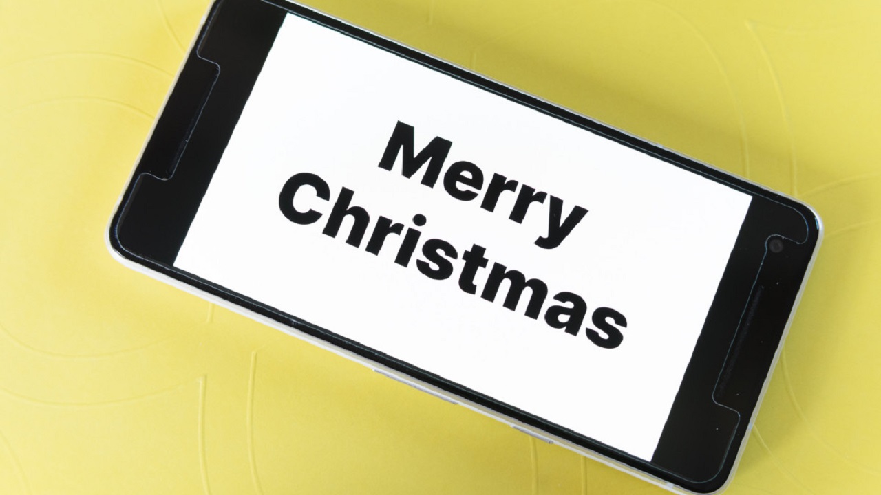 Sabias que… o texto da primeira mensagem SMS enviada dizia Feliz Natal?