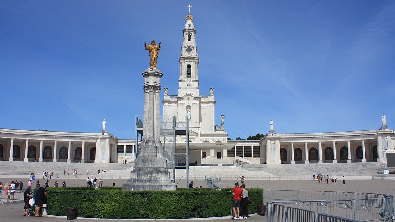 Neste dia, em 1932, era inaugurado o monumento ao Sagrado Coração de Jesus em Fátima
