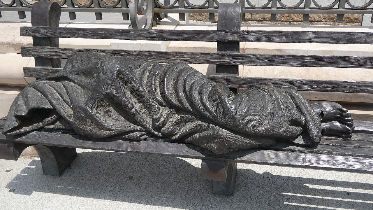 Neste dia, em 2023, era inaugurada a escultura Jesus Sem-Teto no Santuário de Fátima