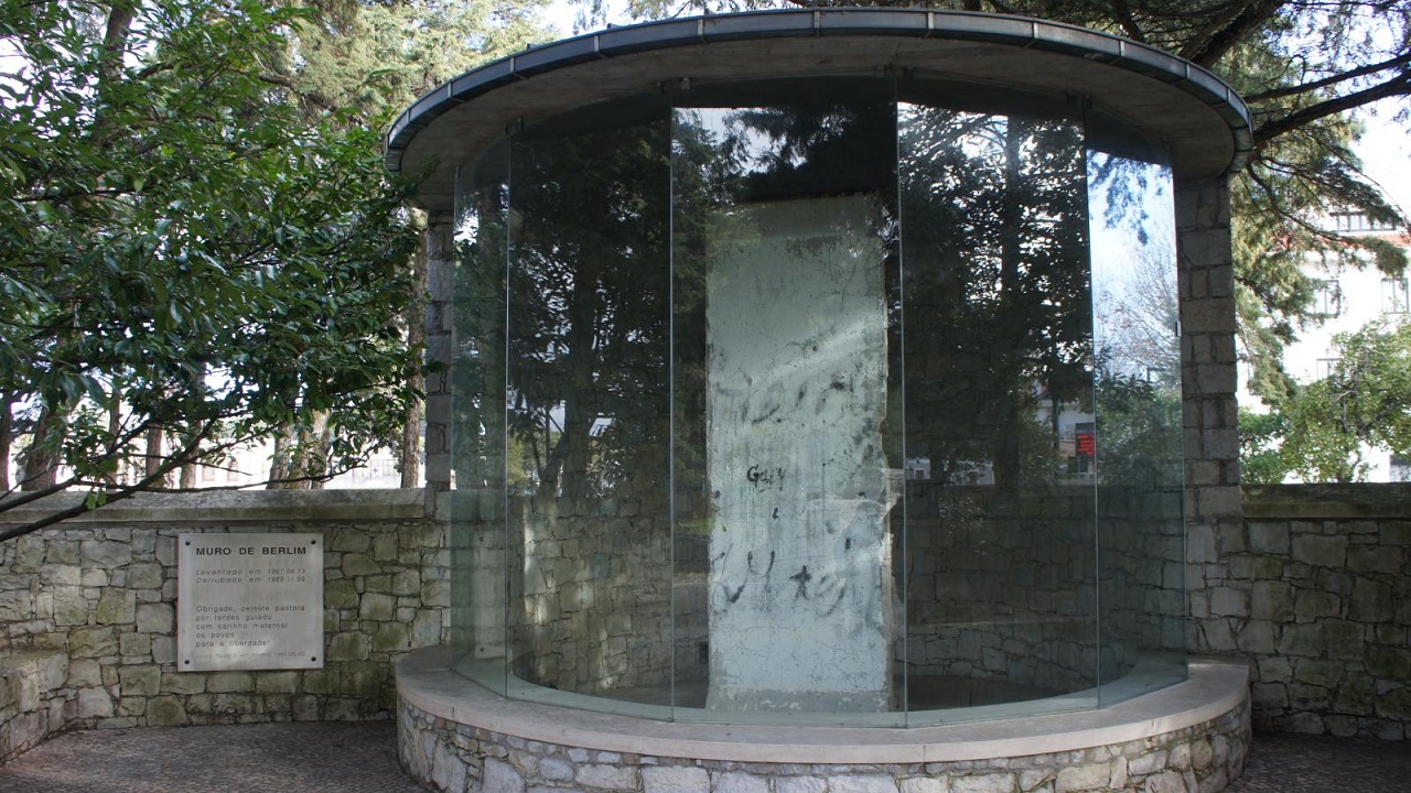 Neste dia, em 1994, era inaugurado o Monumento ao Muro de Berlim em Fátima